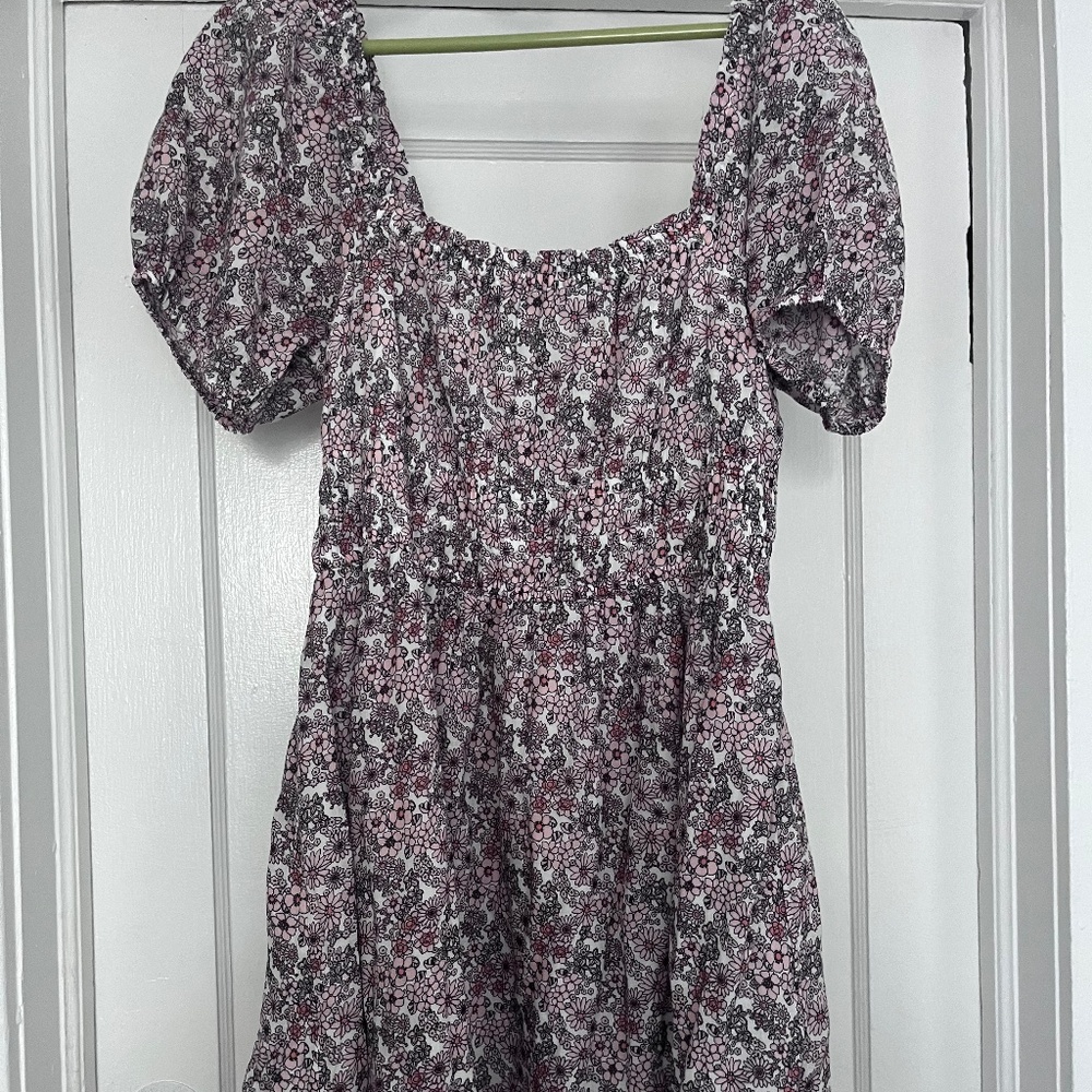 Short sleeve floral dress